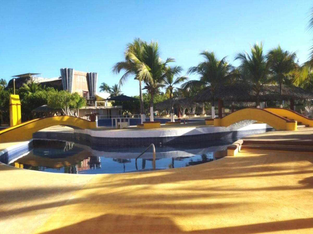 Ixtapa Palace Exterior photo